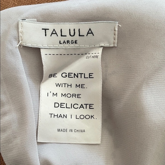 Talula lace dress with lining - Picture 2 of 5